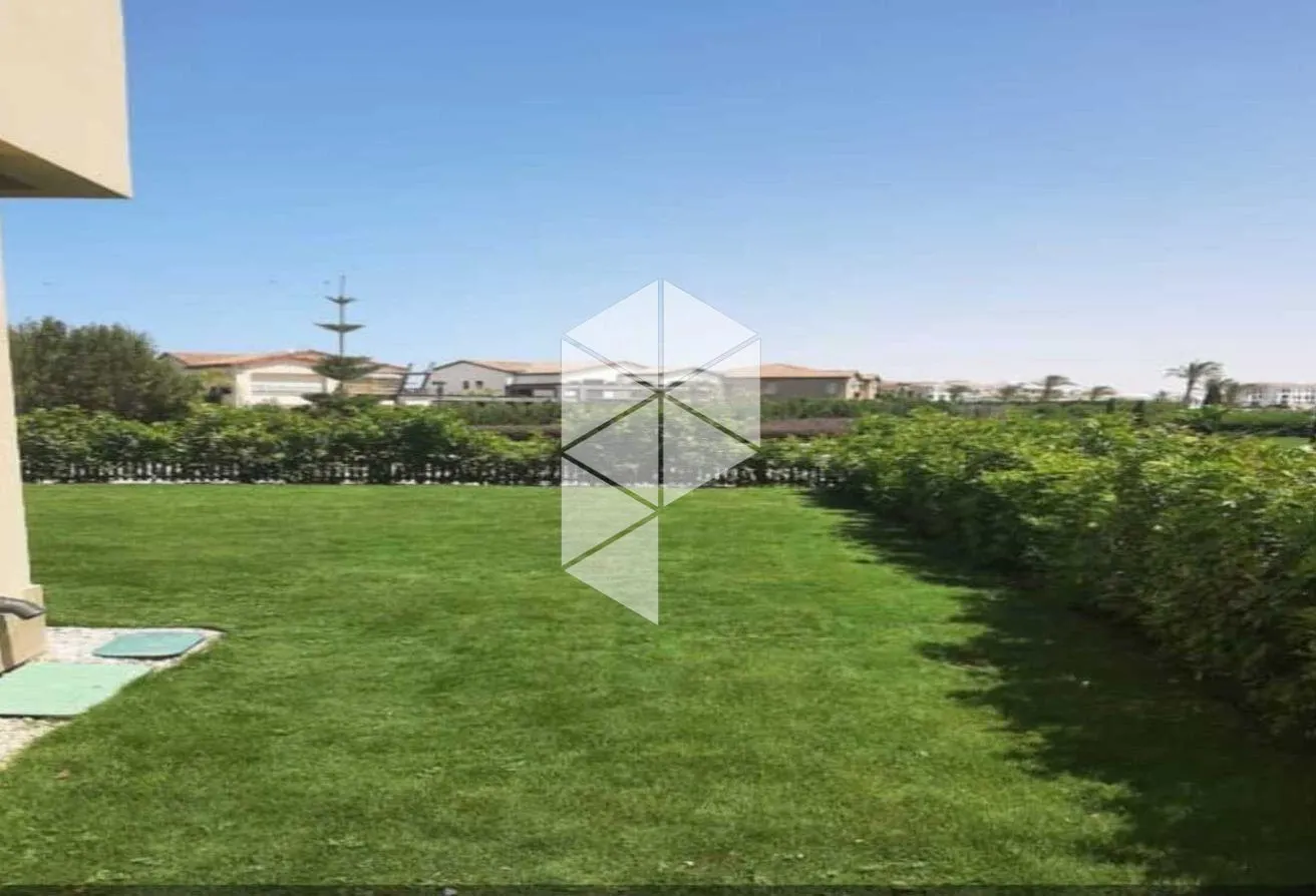Sale in Marassi: duplex w private garden for sale in Blanca Marassi