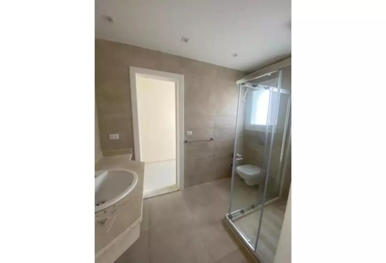 Gallery Image 9