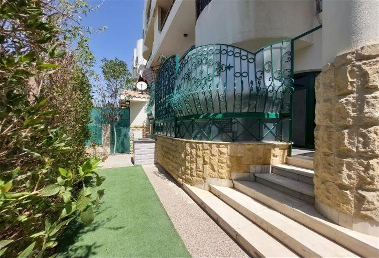 Rent in Zizinia Family Housing: Modern Ground Furnished floor duplex in New Cairo