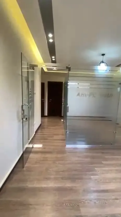 Administrative office for rent, 235 square meters