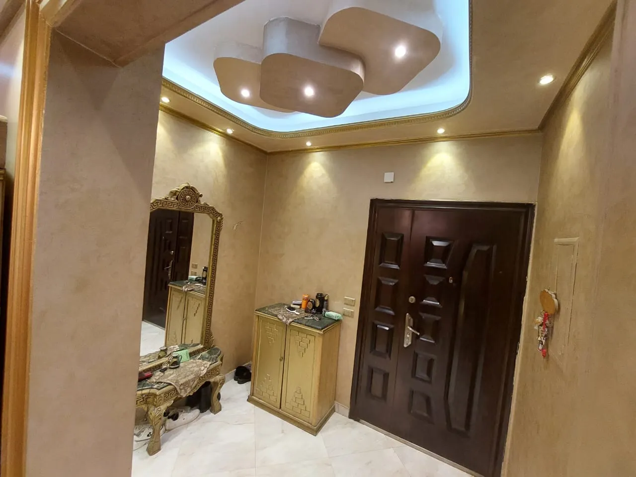 Sale in Family City: Luxurious 3BR for sale in family city +parkin slot
