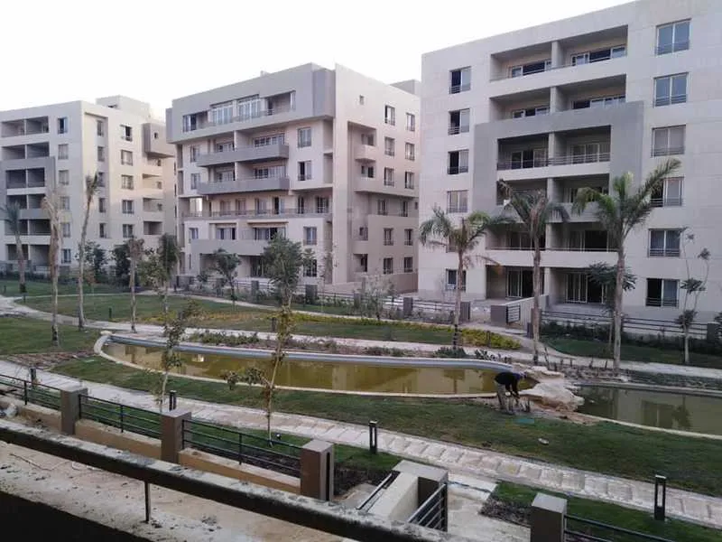 بنتهاوس نصف تشطيب للبيع في كمبوند زا سكوير القاهرة الجديدة