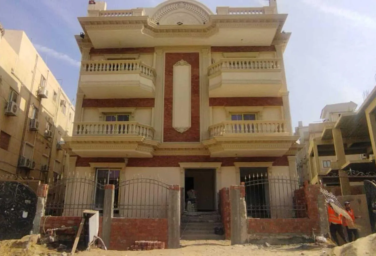 Sale in El Banafseg 5: Apartment for sale, immediate receipt in Banfsaj 5