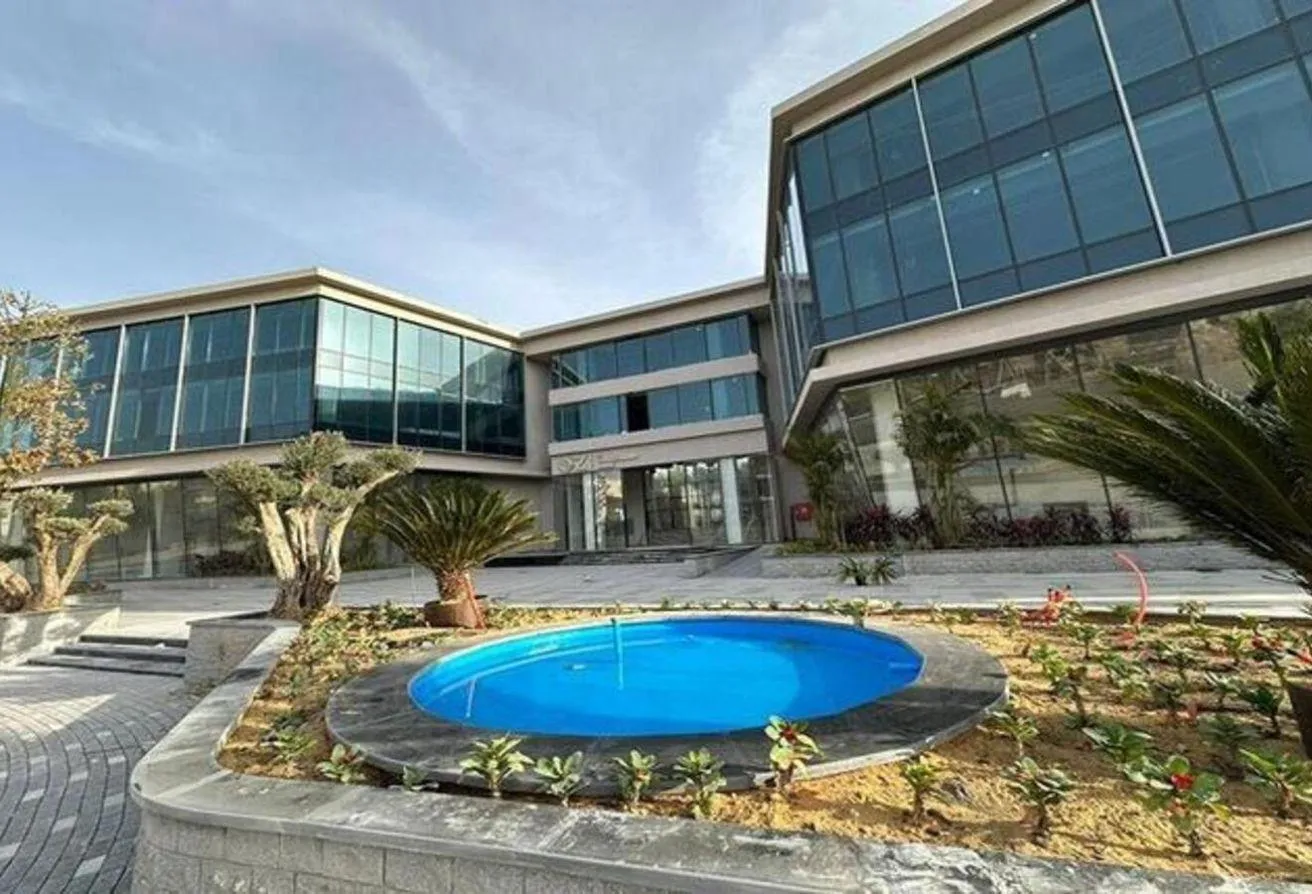 Sale in Atrio: 1m down, Zayed apartment, 8 years installments