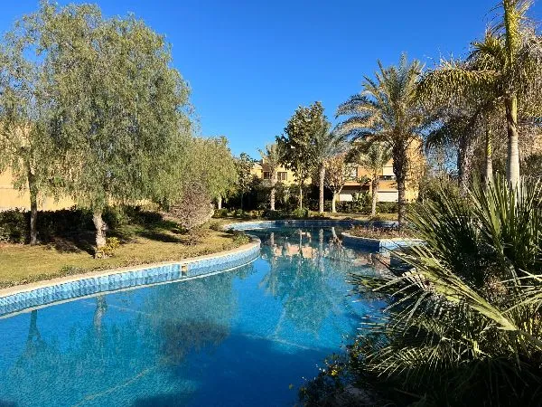moved Immediately to live townhouse villa in Dyar Park