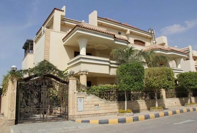 Sale in Golden Heights: Stand Alone L 620m. For Sale-Golden Heights