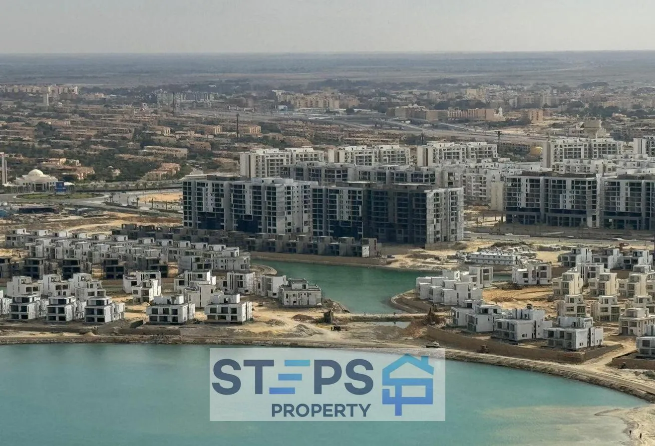 Sale in Mazarine: A first row villa directly on the lagoon 672 SQM