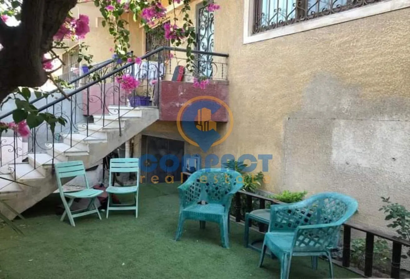 Sale in 9th District: ارضى مرتفع بحديقة خاصه على ميدان رئيسى بافضل سعر