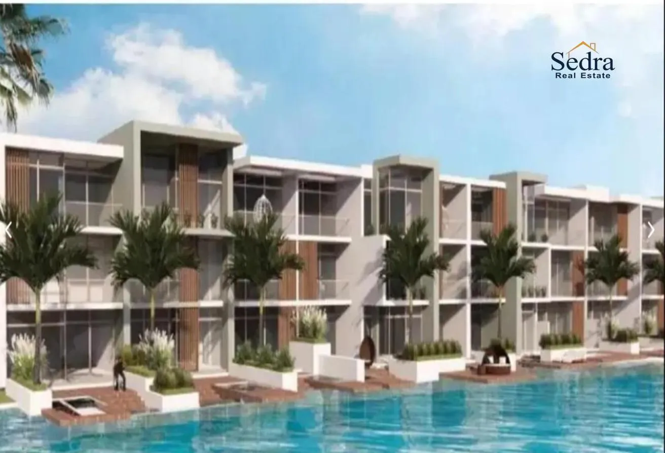 Sale in Solare: Misr Italia Solare chalet 102 with garden for sale