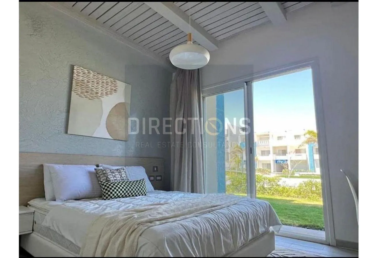 Sale in Salt: Chalet on the lagoon, F.F with AC NC,over 8 years