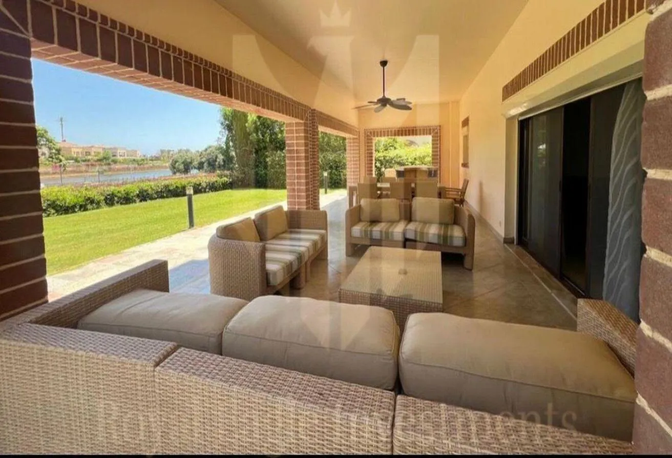 Sale in Marassi: 3+4 Elevator 4BR Marina Marassi Yachts &amp;Canal View