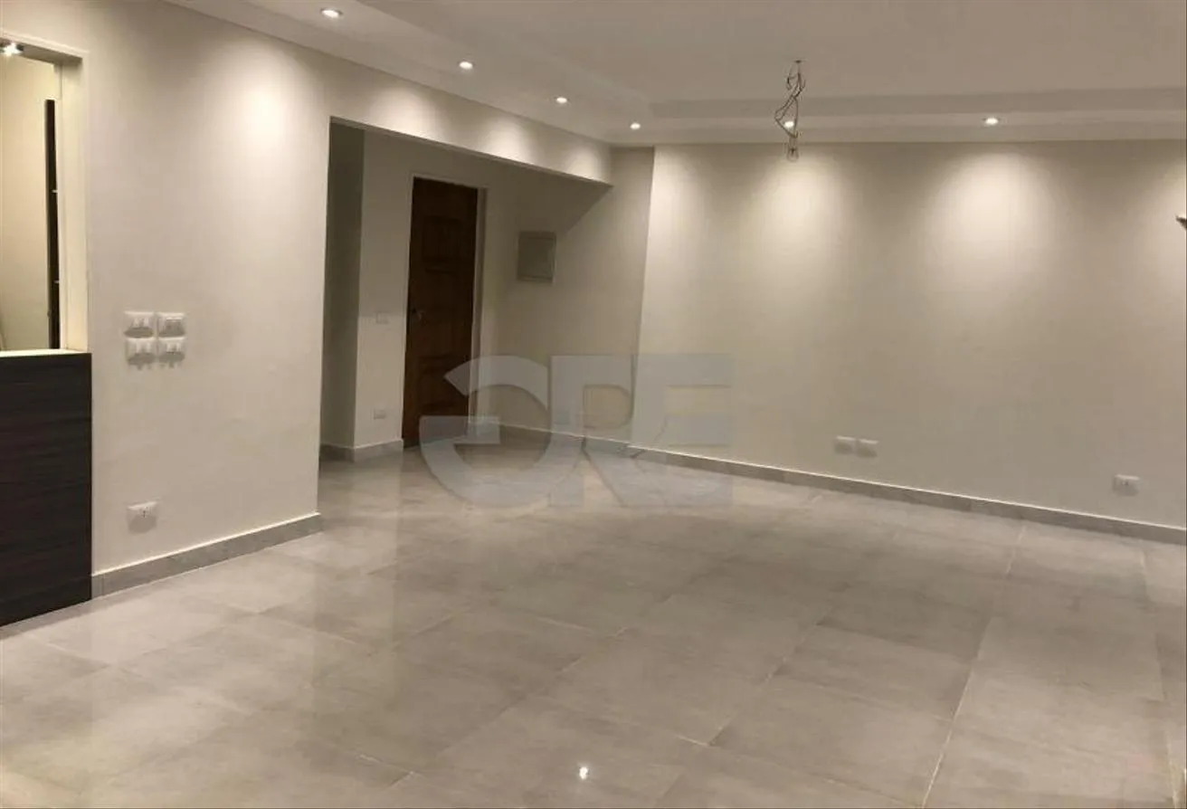Rent in October Plaza: Apartment for rent in October Plaza Compound, supe