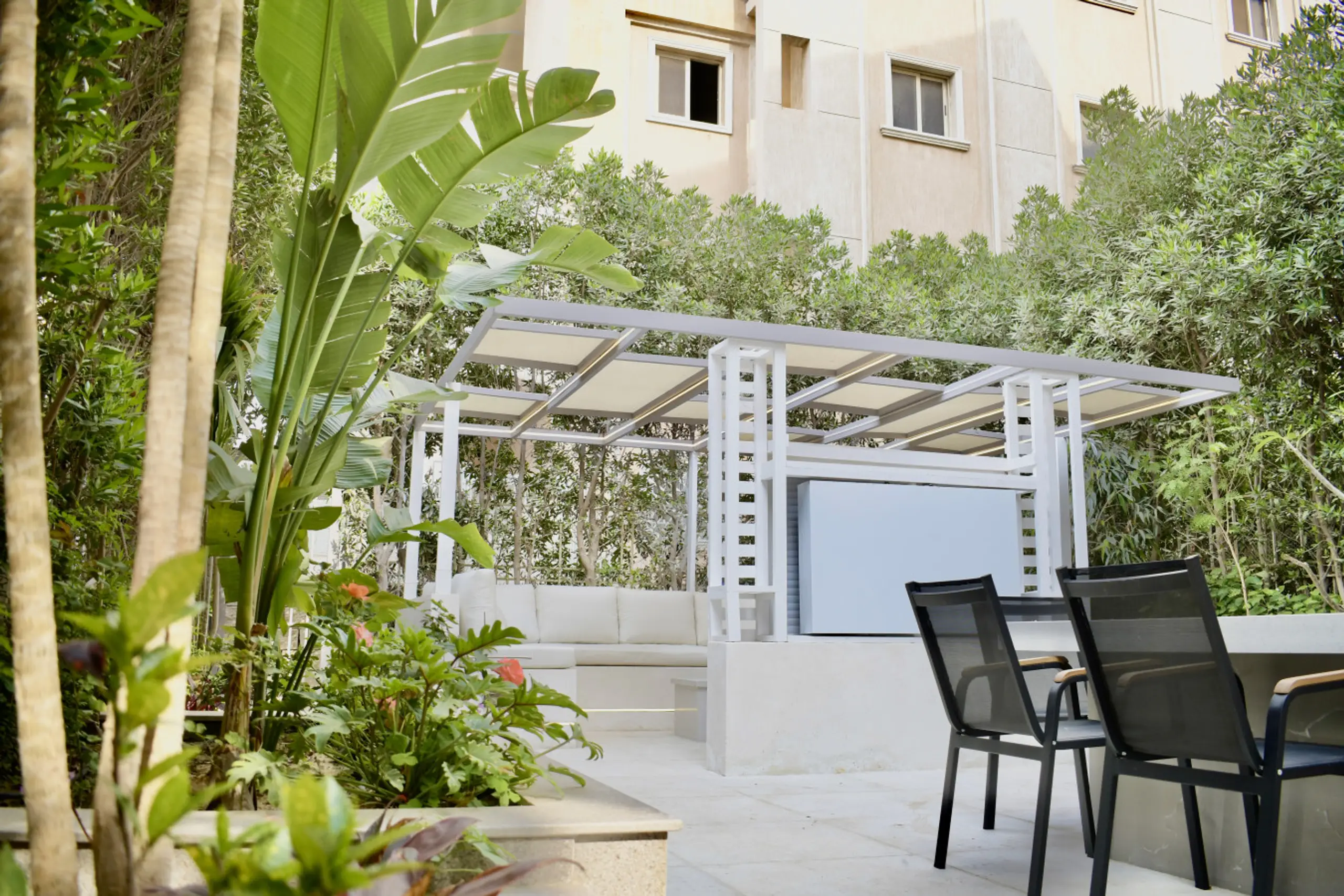 Book now a luxurious, super-luxurious apartment in New Cairo