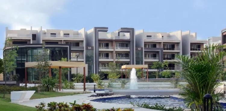Midtown compound apartment for sale in New Cairo