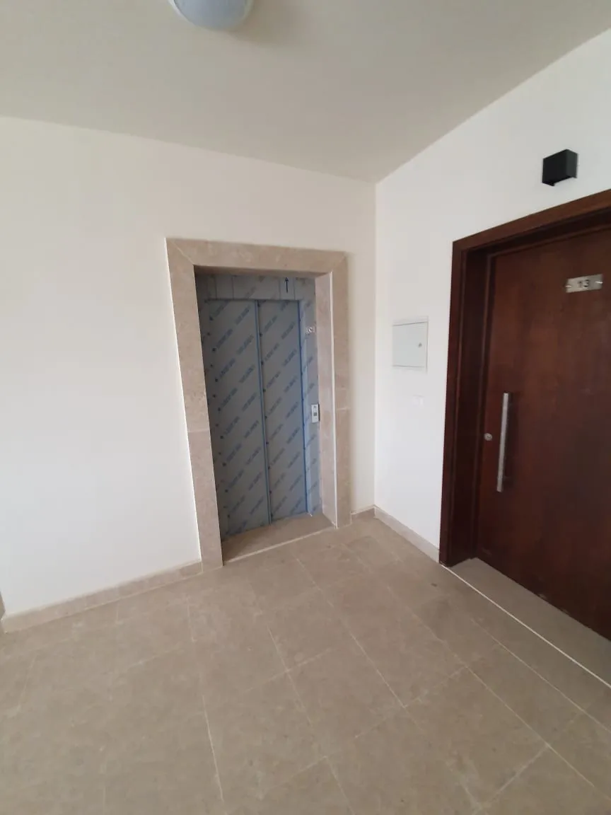 Sale in October Plaza: RTM, Finished Apartment for sale in October Plaza