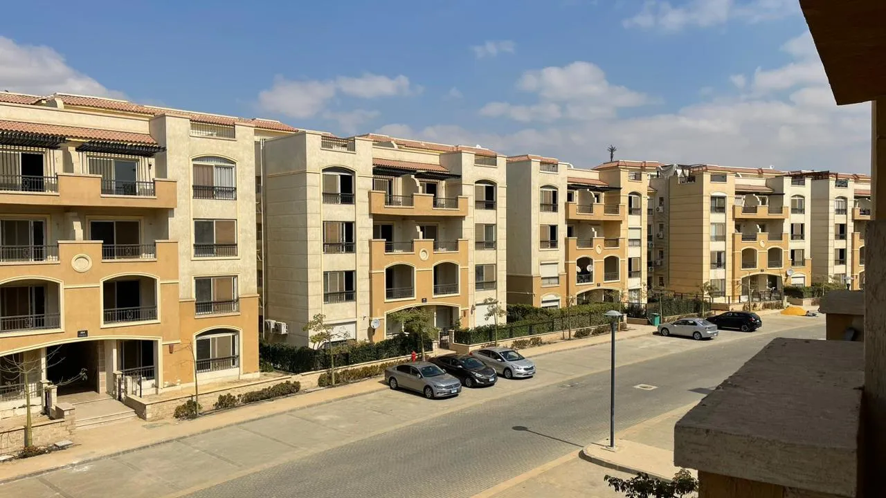 Apartments For Resale in New Cairo, Stone Residence, On Prime Location