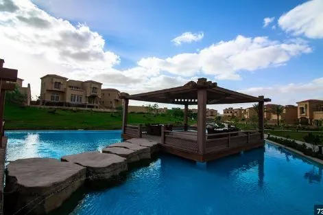 Standalone Villa super lux for Resale in Sheikh Zayed, Royal Meadows