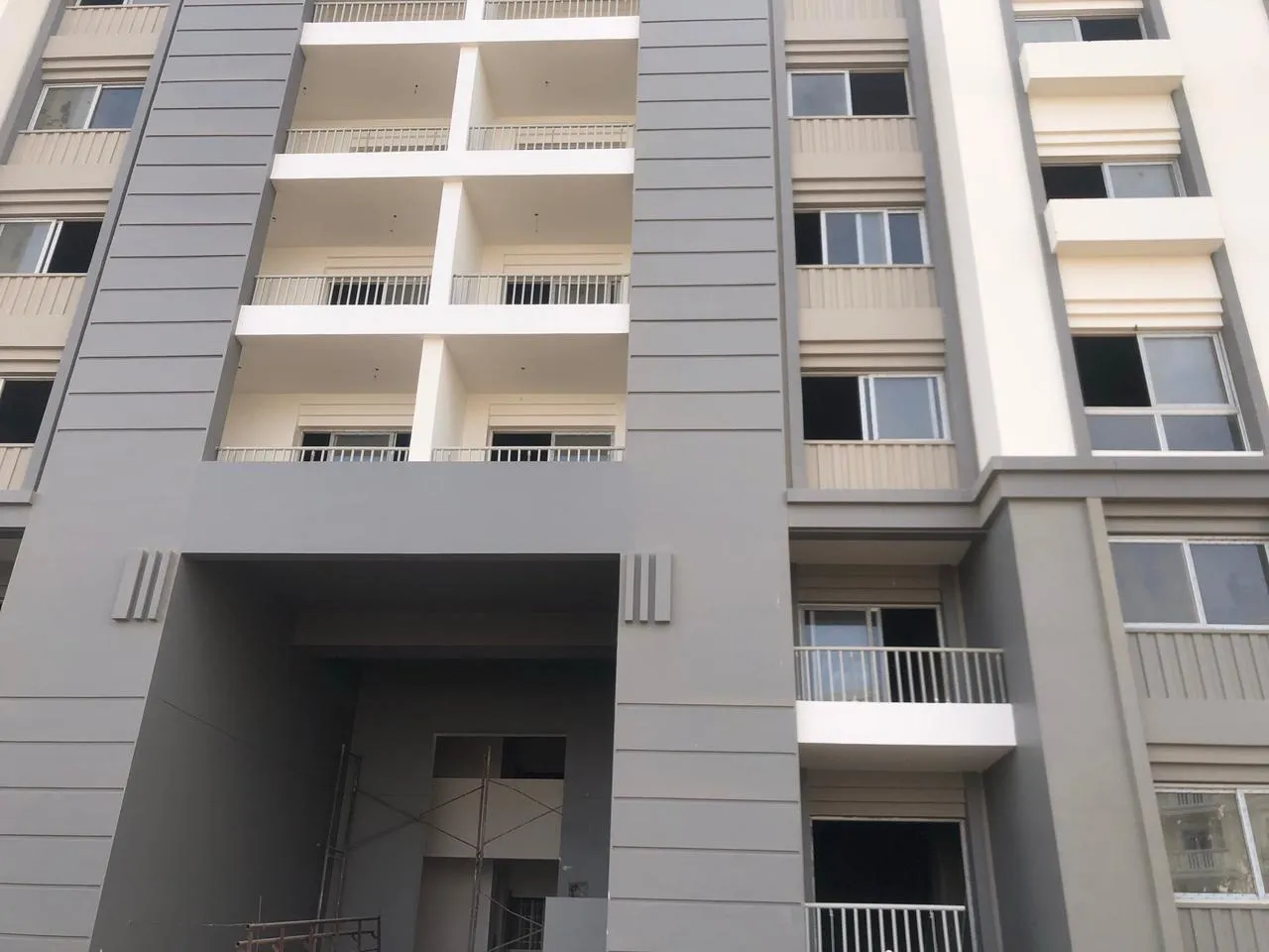 Sale in Mountain View Hyde Park: fully finished penthouse at MV hyde park