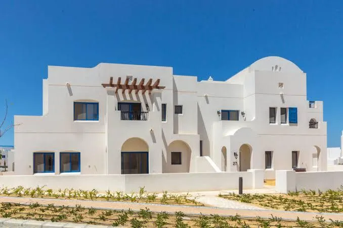 Sale in Marassi: Villa For sale Direct on Lake Marassi Emaar
