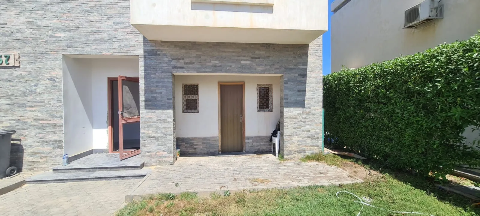 Gallery Image 14