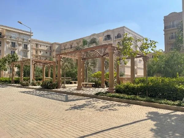 Sale in Hyde Park: Shop For Sale in compound HydePark New Cairo