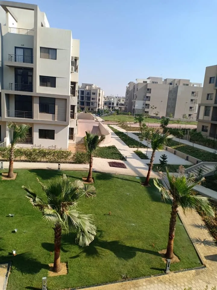 Apartments 176m for rent in Fifth Square New Cairo