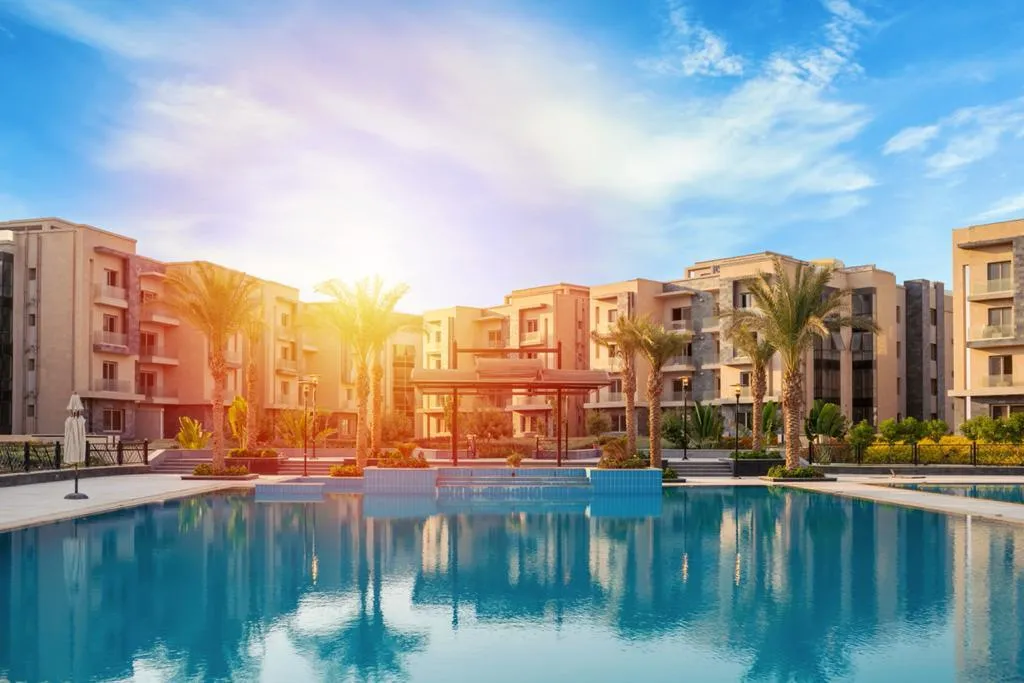 Sale in Galleria Moon Valley: Apt Sale Garden65,Furnished Galleria Moon Compound