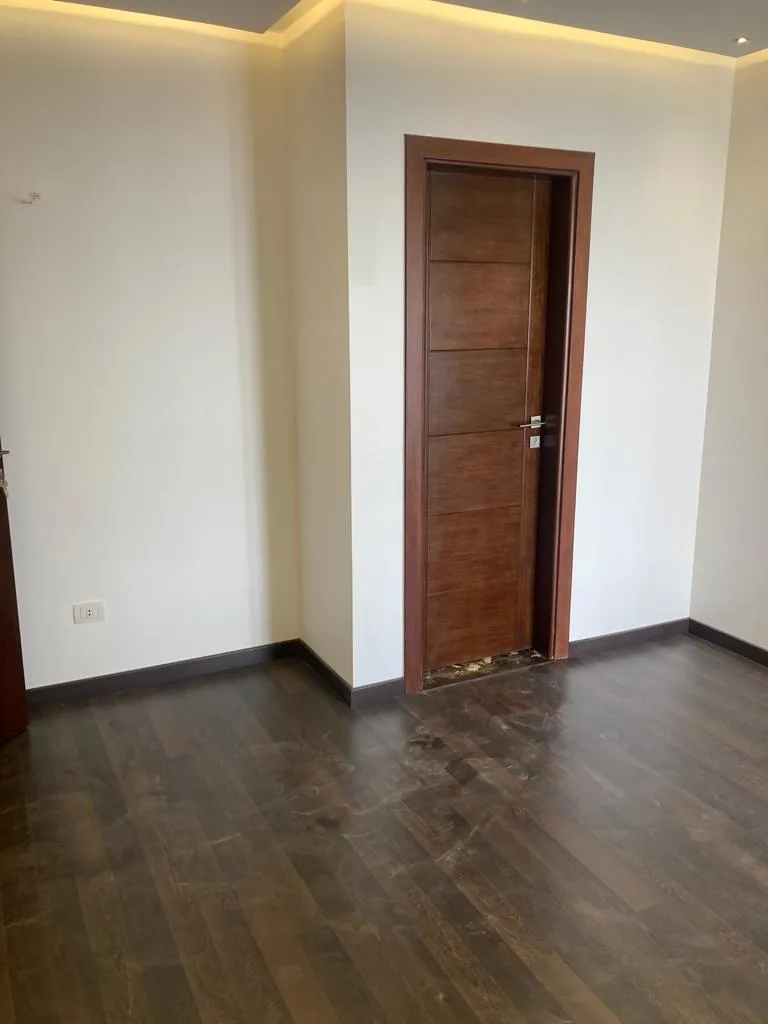 Sale in Mountain View Executive: Ready to Move IVilla Roof Corner Type B for Sale