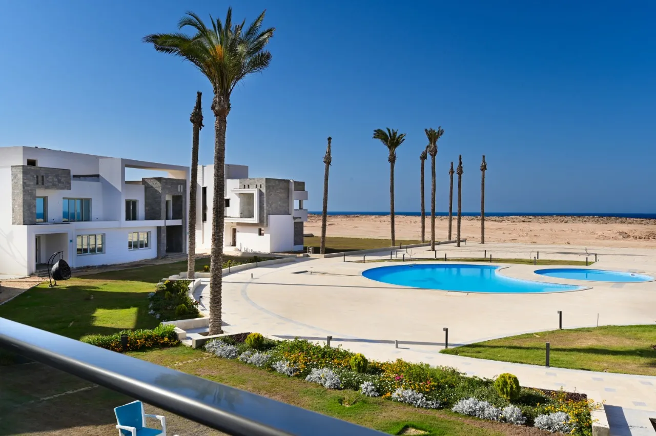 Sale in Sea View: AMAZING CHAELT WITH PRIVATE GARDEN FULLY FINISHED