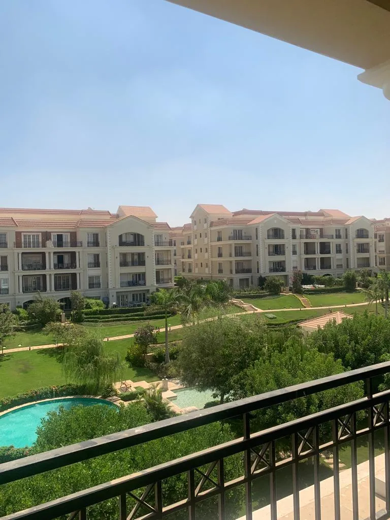Penthouse and roof for rent with central conditioning Regents Park