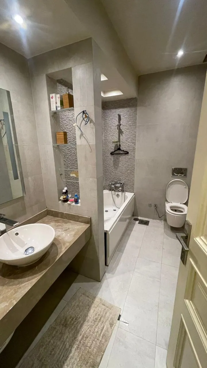 Gallery Image 13