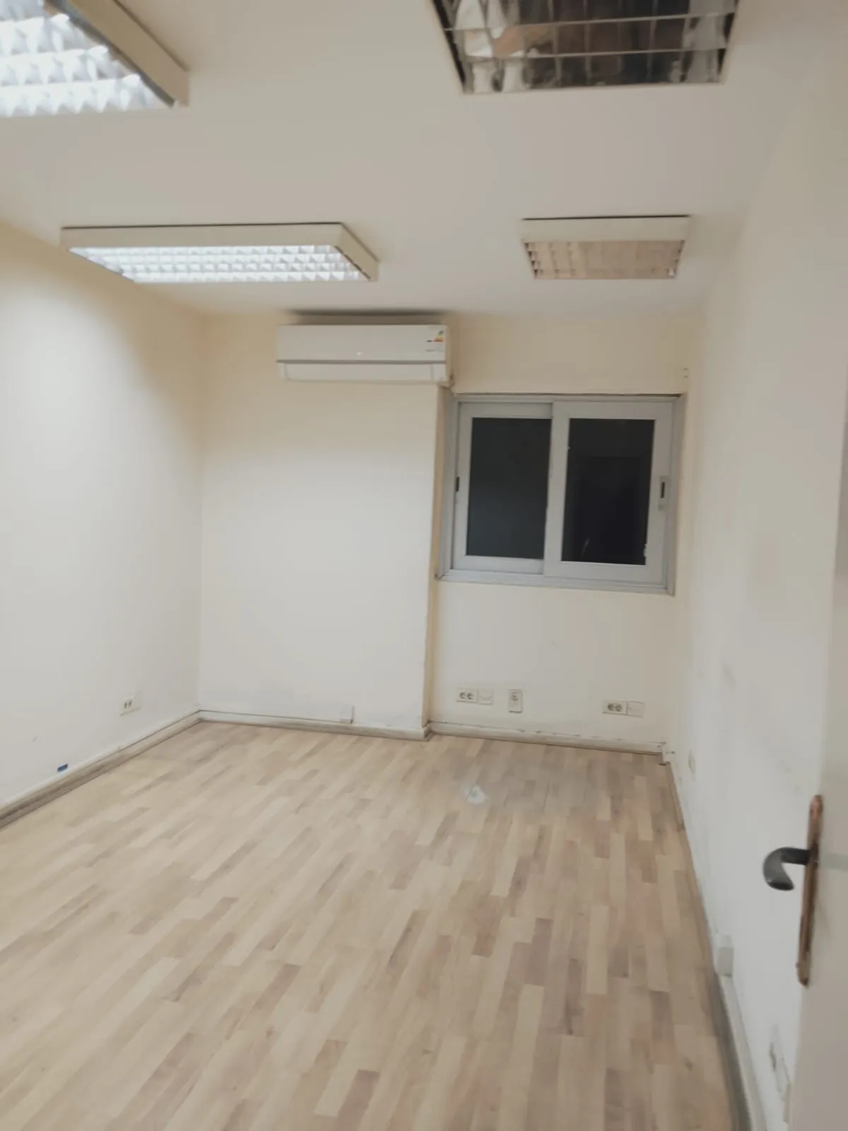 Super Luxe office for rent in Dokki, Mossadak Main Street