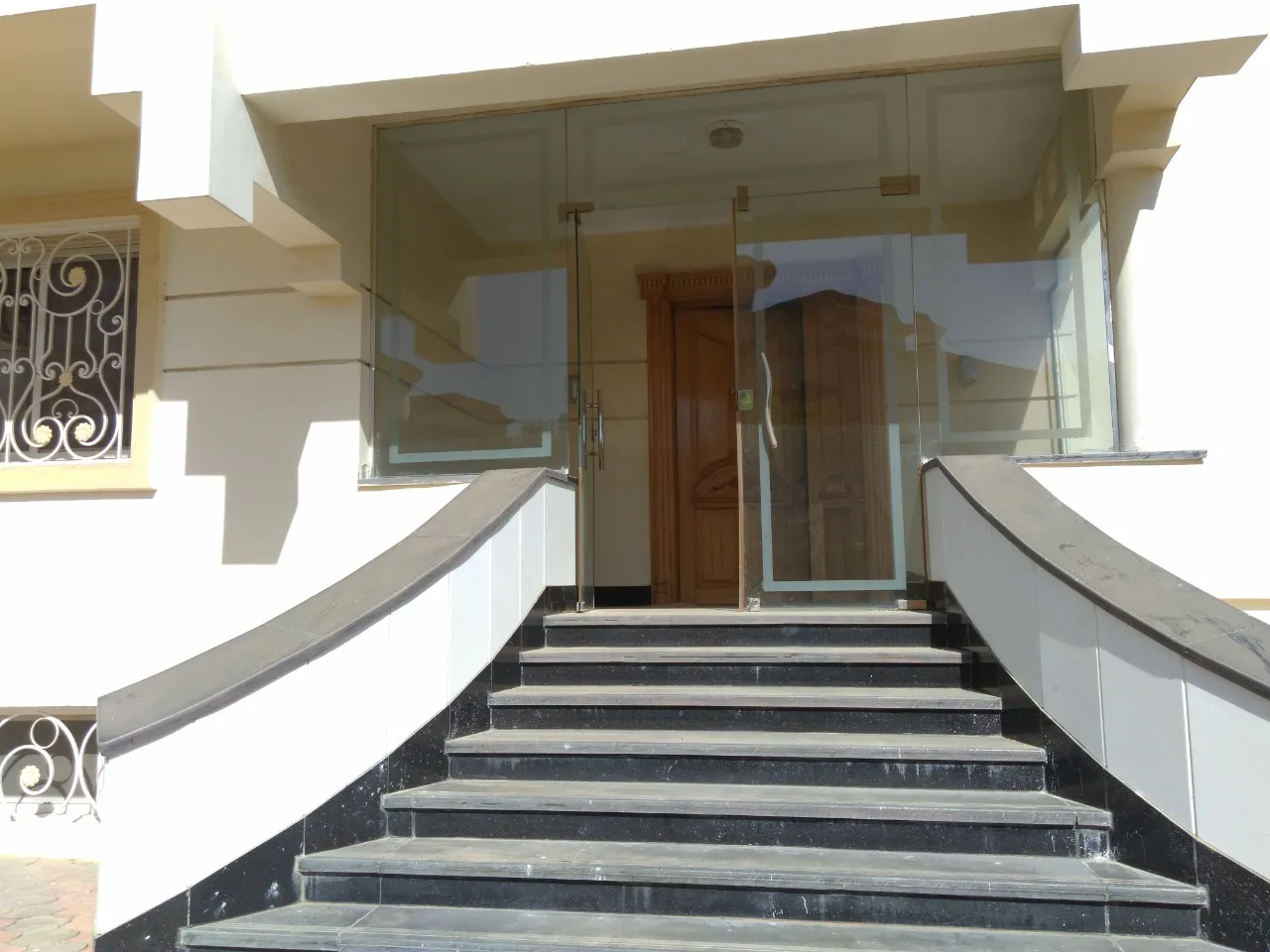 Gallery Image 10