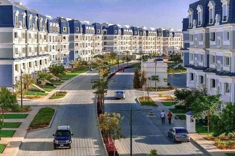 Apartment 133 meter in Mountain view Hyde Park New Cairo