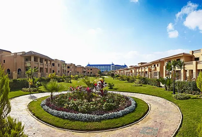Sale in Royal Maxim: prime location and best price,location inmostakbal