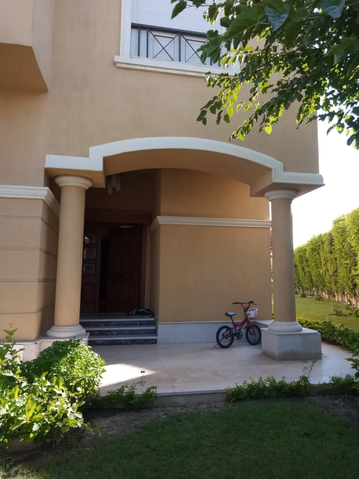 Sale in Royal Meadows: Villa finished for sale in Royal Meadows